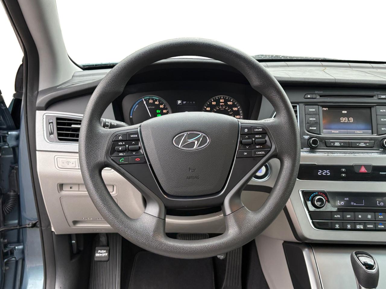 Hyundai Sonata Hybrid 4dr Sdn SE 2016