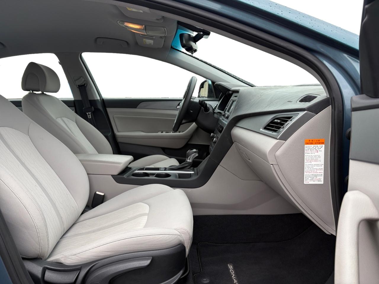 Hyundai Sonata Hybrid 4dr Sdn SE 2016