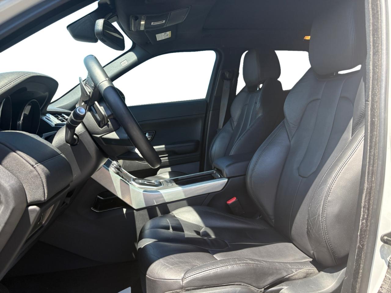 Land Rover Range Rover Evoque 5dr HB Pure Plus 2015