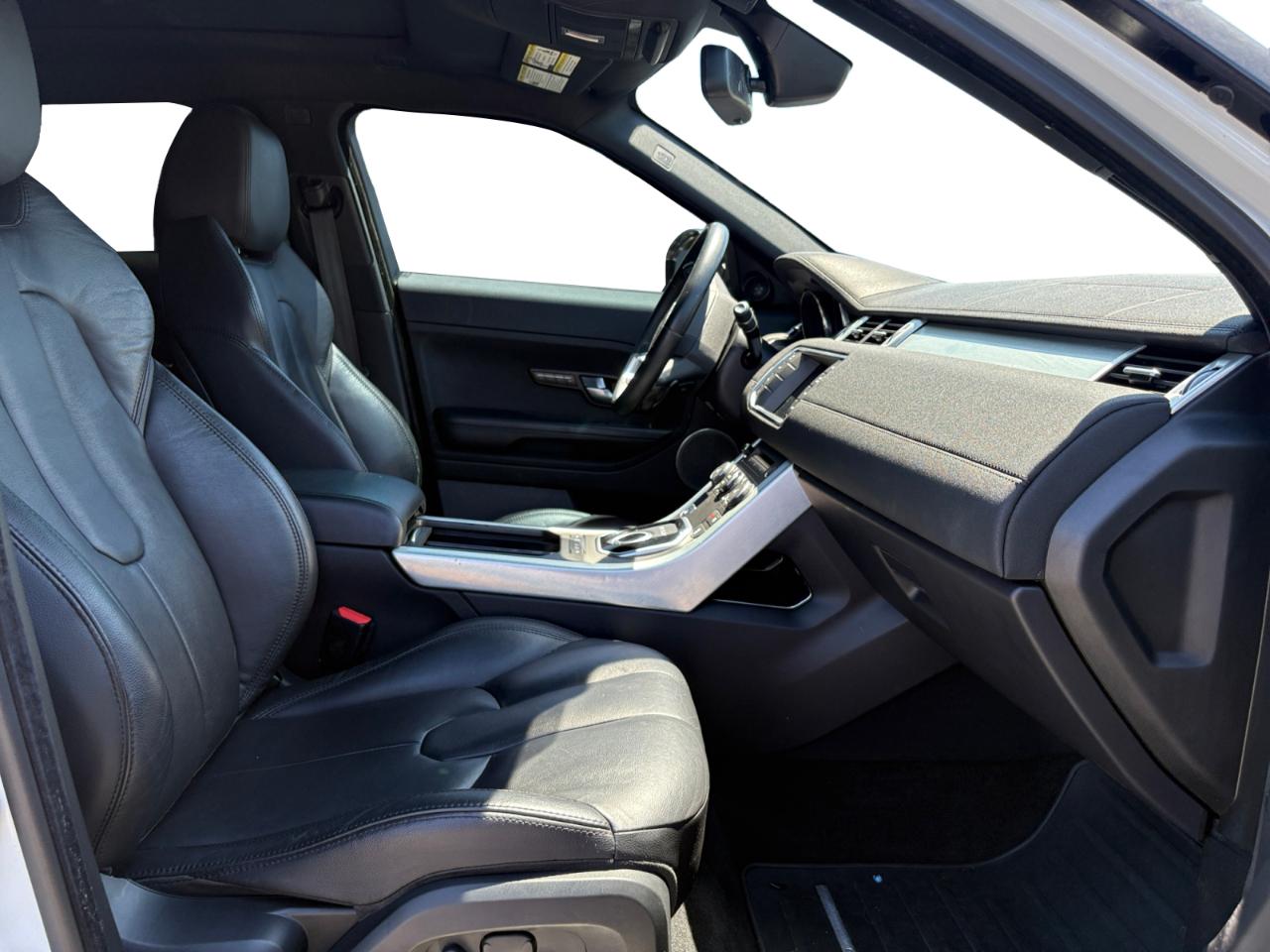Land Rover Range Rover Evoque 5dr HB Pure Plus 2015