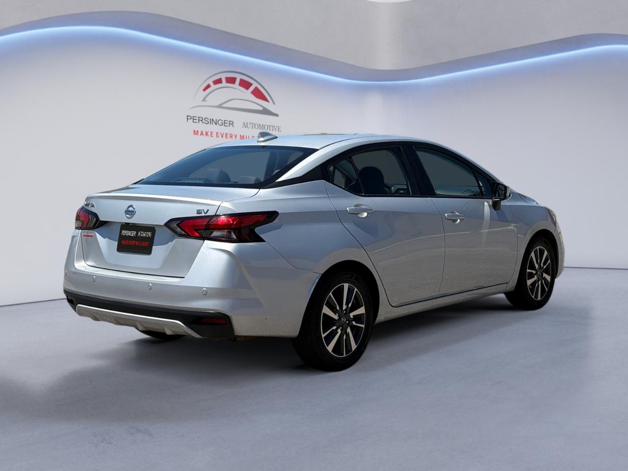 Nissan Versa SV CVT 2022
