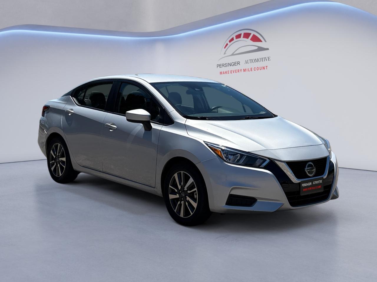 Nissan Versa SV CVT 2022