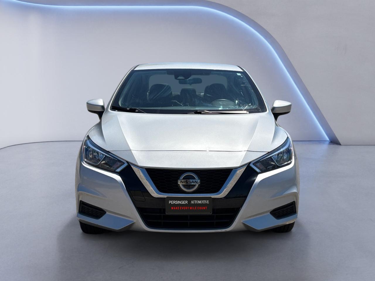 Nissan Versa SV CVT 2022