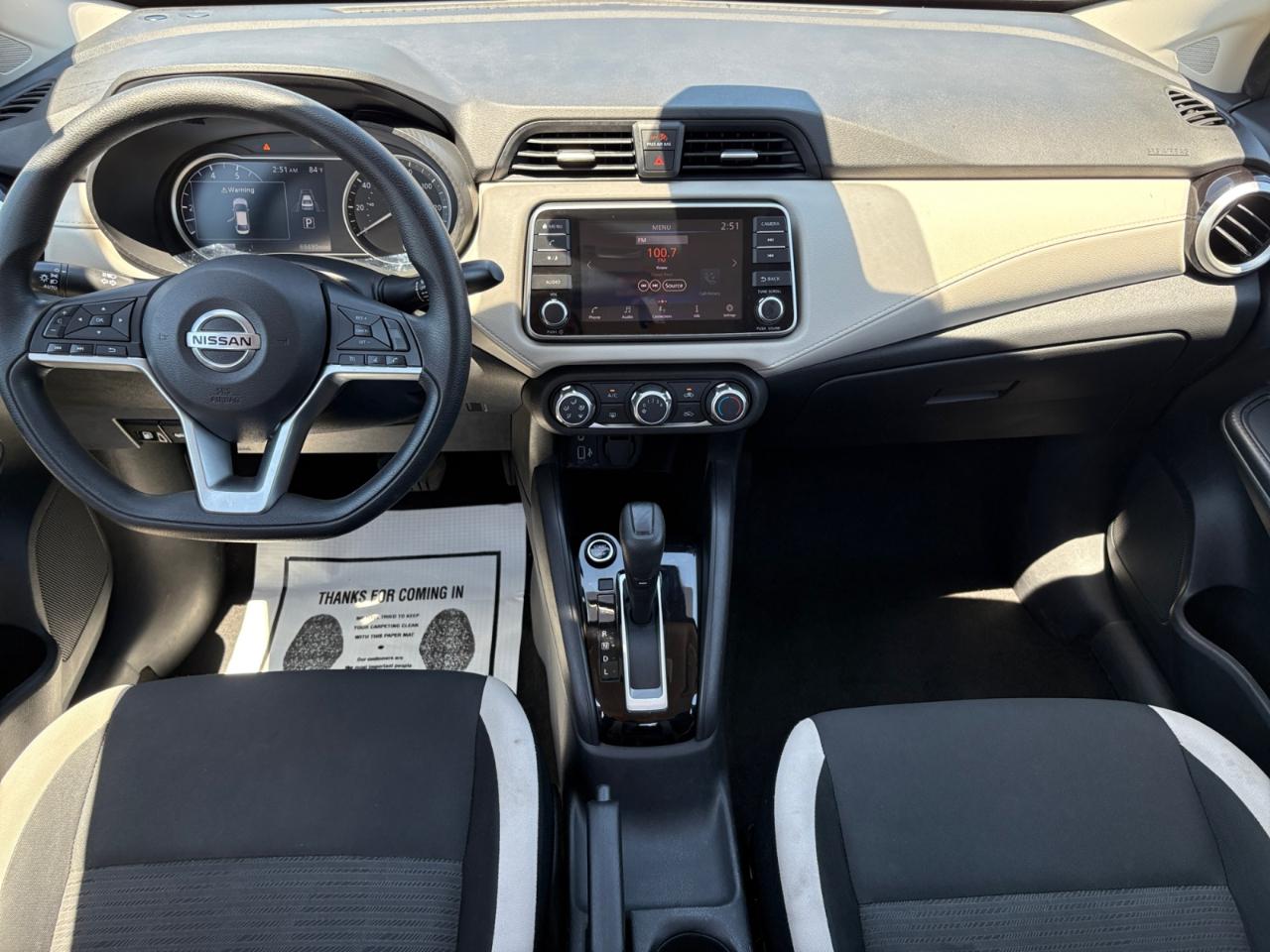 Nissan Versa SV CVT 2022