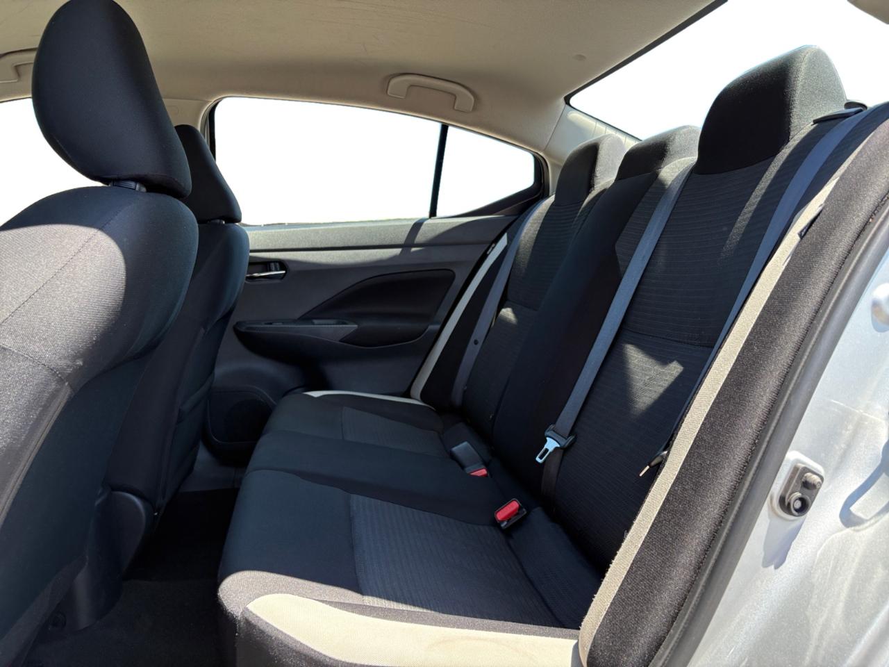 Nissan Versa SV CVT 2022