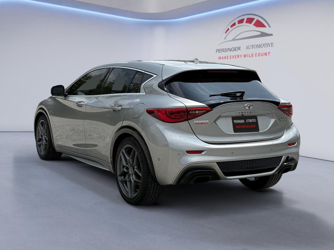Infiniti QX30 Sport FWD 2018