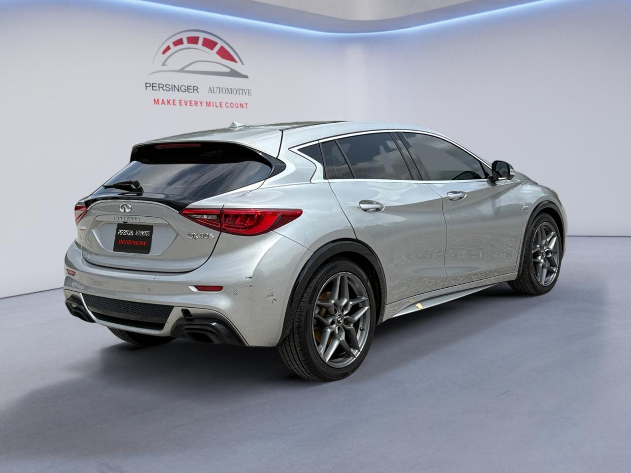 Infiniti QX30 Sport FWD 2018