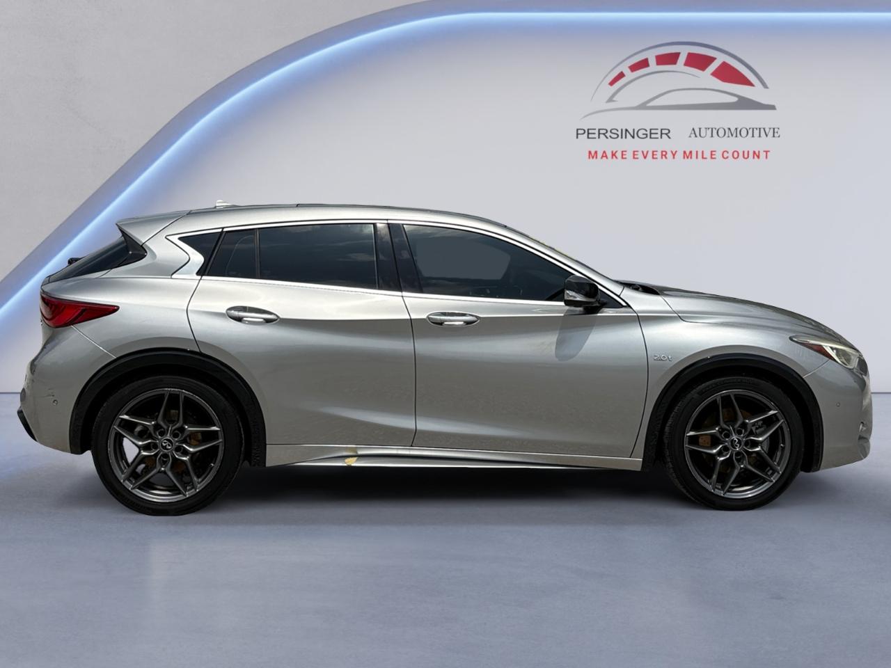 Infiniti QX30 Sport FWD 2018