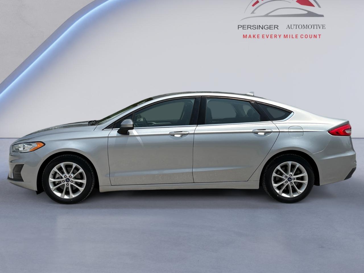 Ford Fusion Hybrid SE FWD 2020