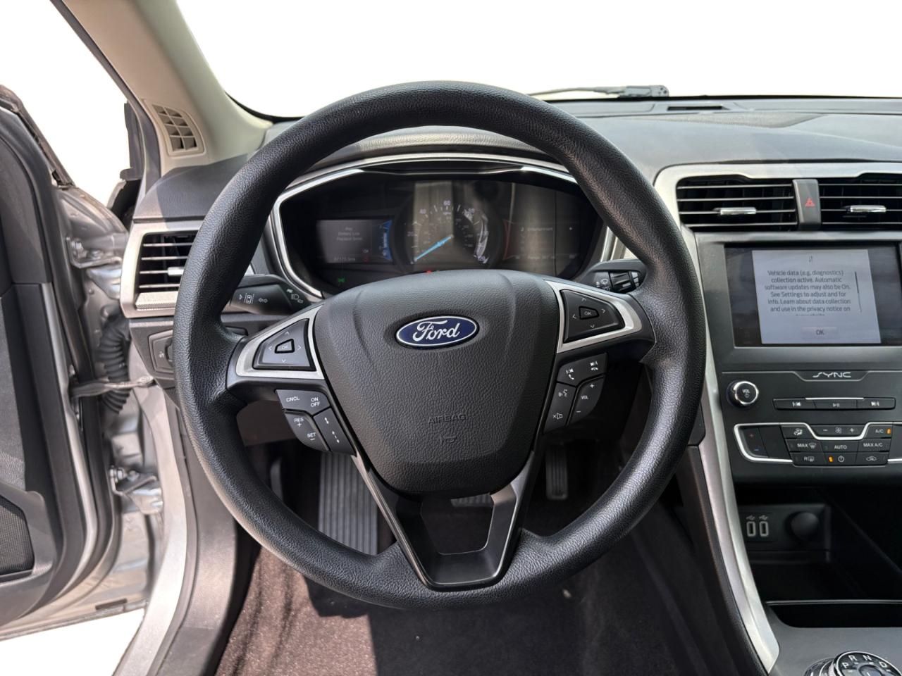 Ford Fusion Hybrid SE FWD 2020