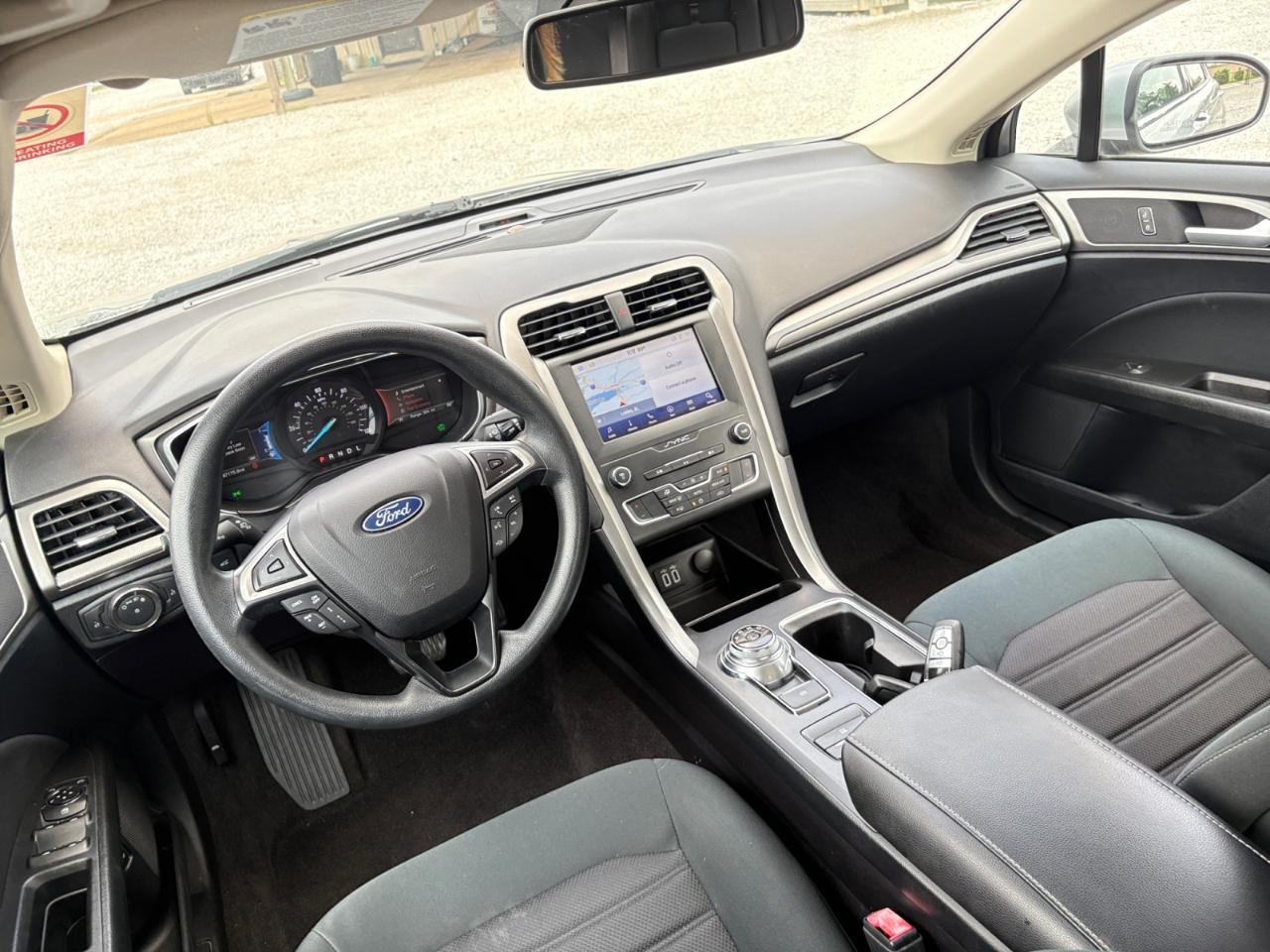 Ford Fusion Hybrid SE FWD 2020