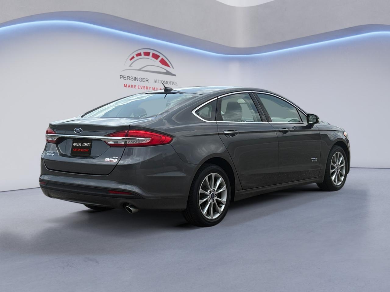 Ford Fusion Energi SE FWD 2018