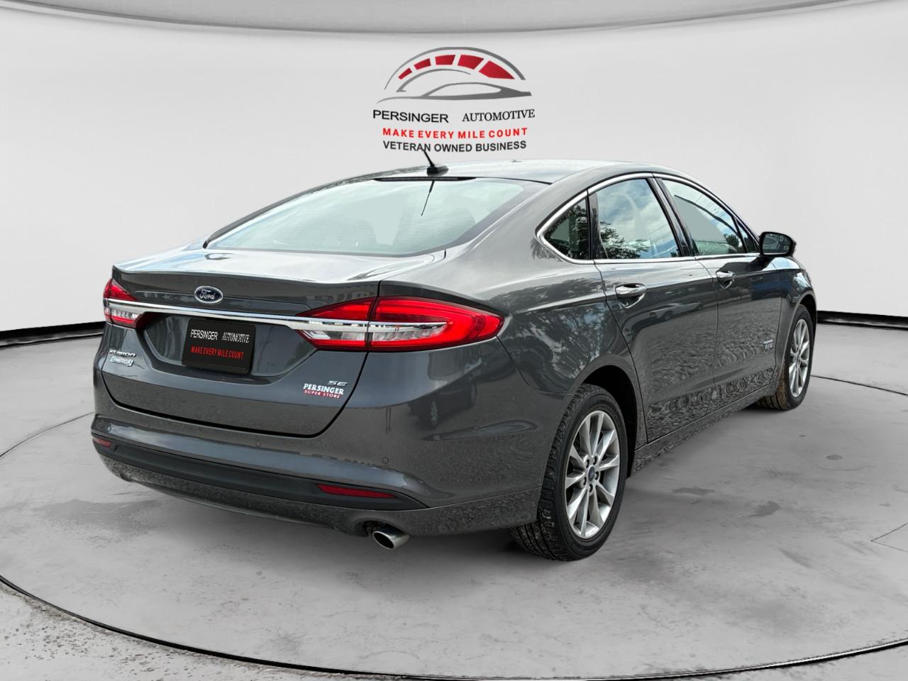 Ford Fusion Energi SE FWD 2018