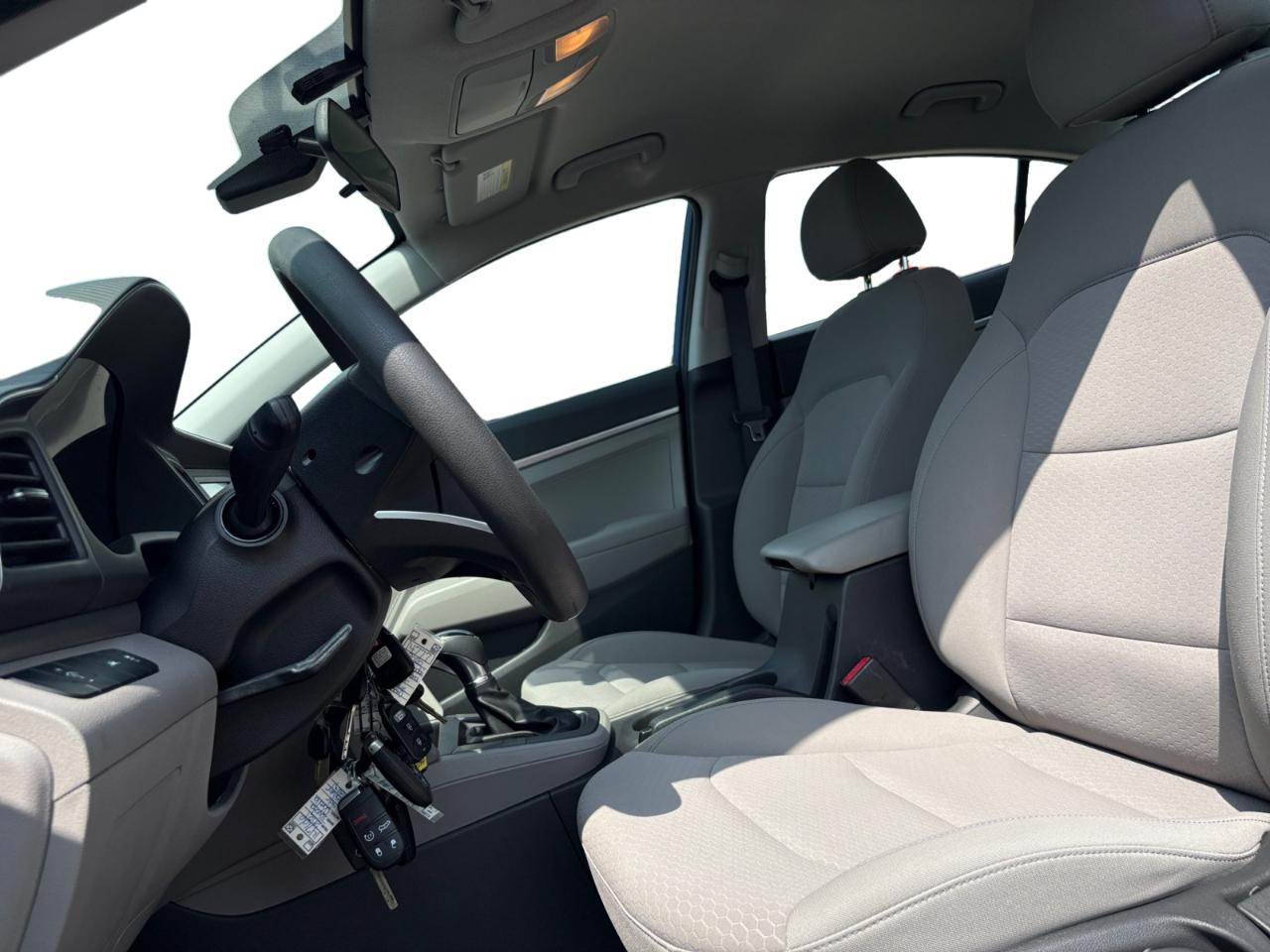 Hyundai Elantra SE IVT 2020