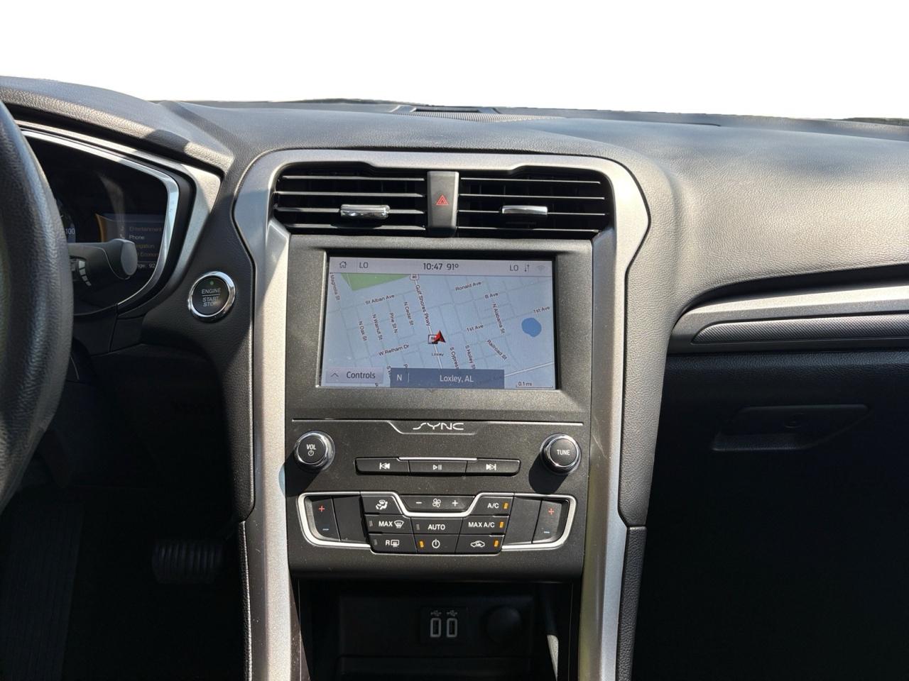 Ford Fusion Hybrid SE FWD 2020