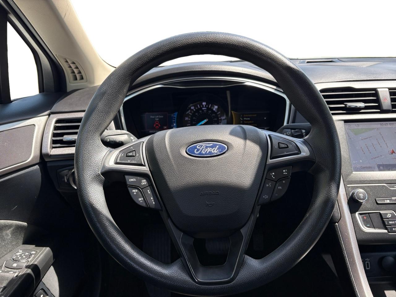 Ford Fusion Hybrid SE FWD 2020
