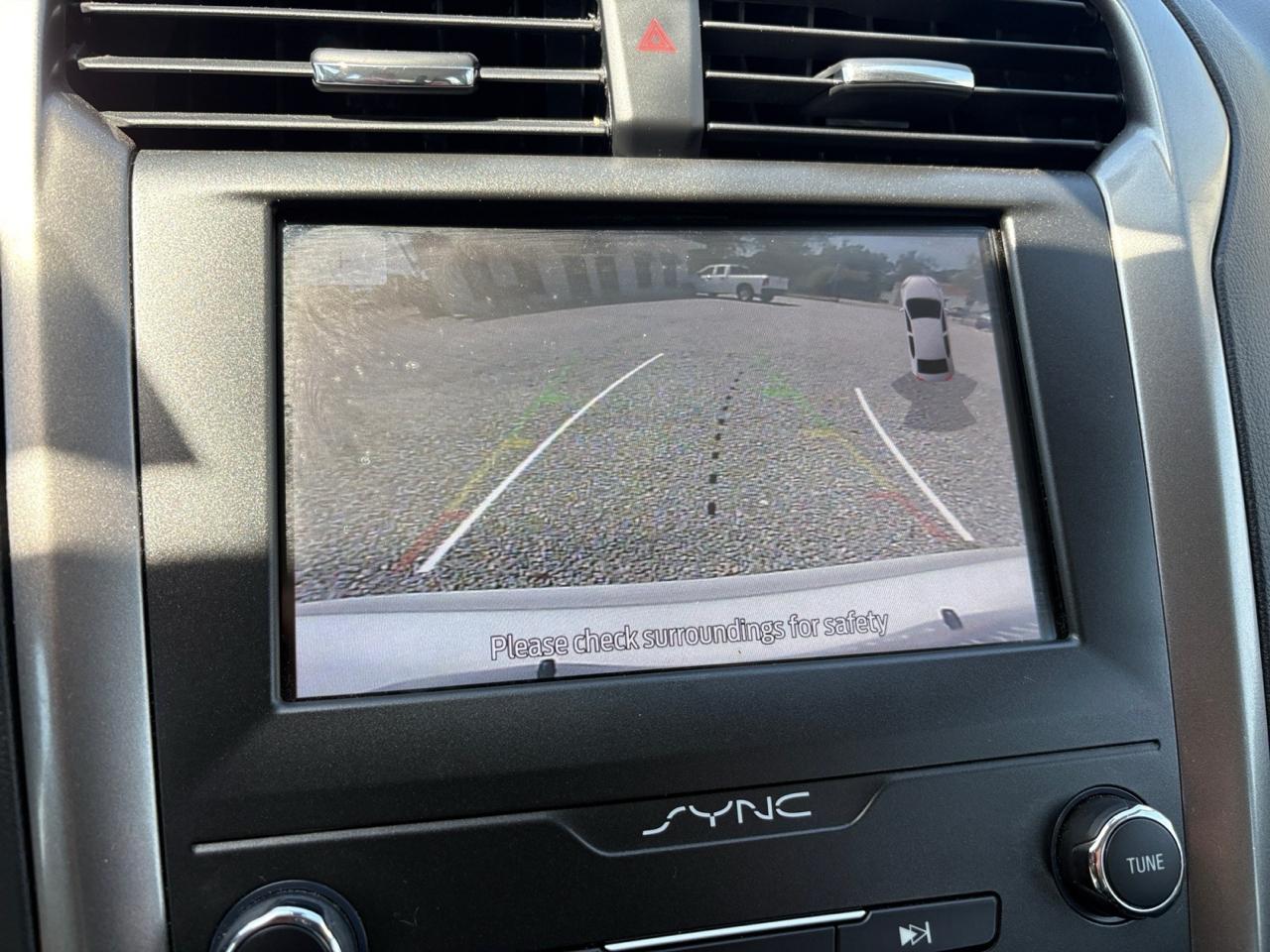 Ford Fusion Hybrid SE FWD 2020