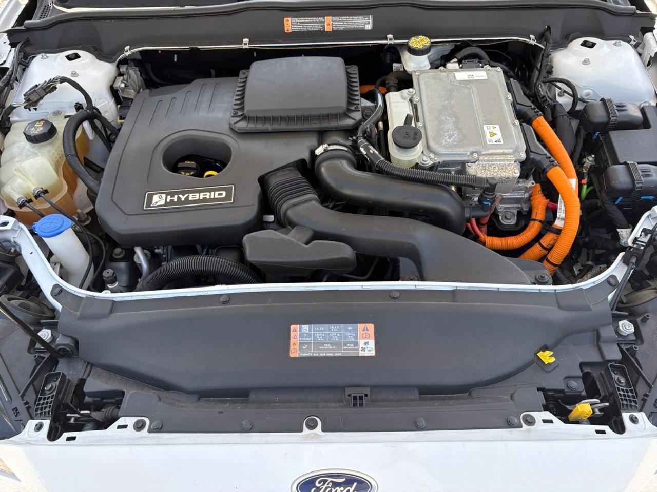 Ford Fusion Hybrid SE FWD 2020