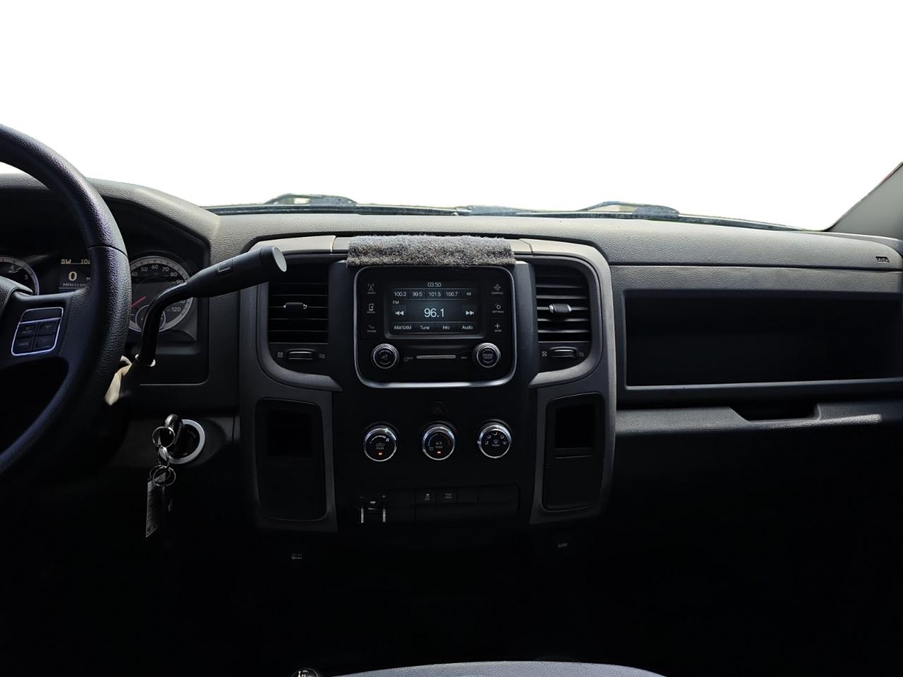 RAM 2500 Tradesman 4x4 Crew Cab 8' Box 2017