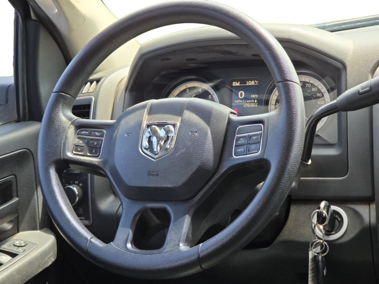 RAM 2500 Tradesman 4x4 Crew Cab 8' Box 2017