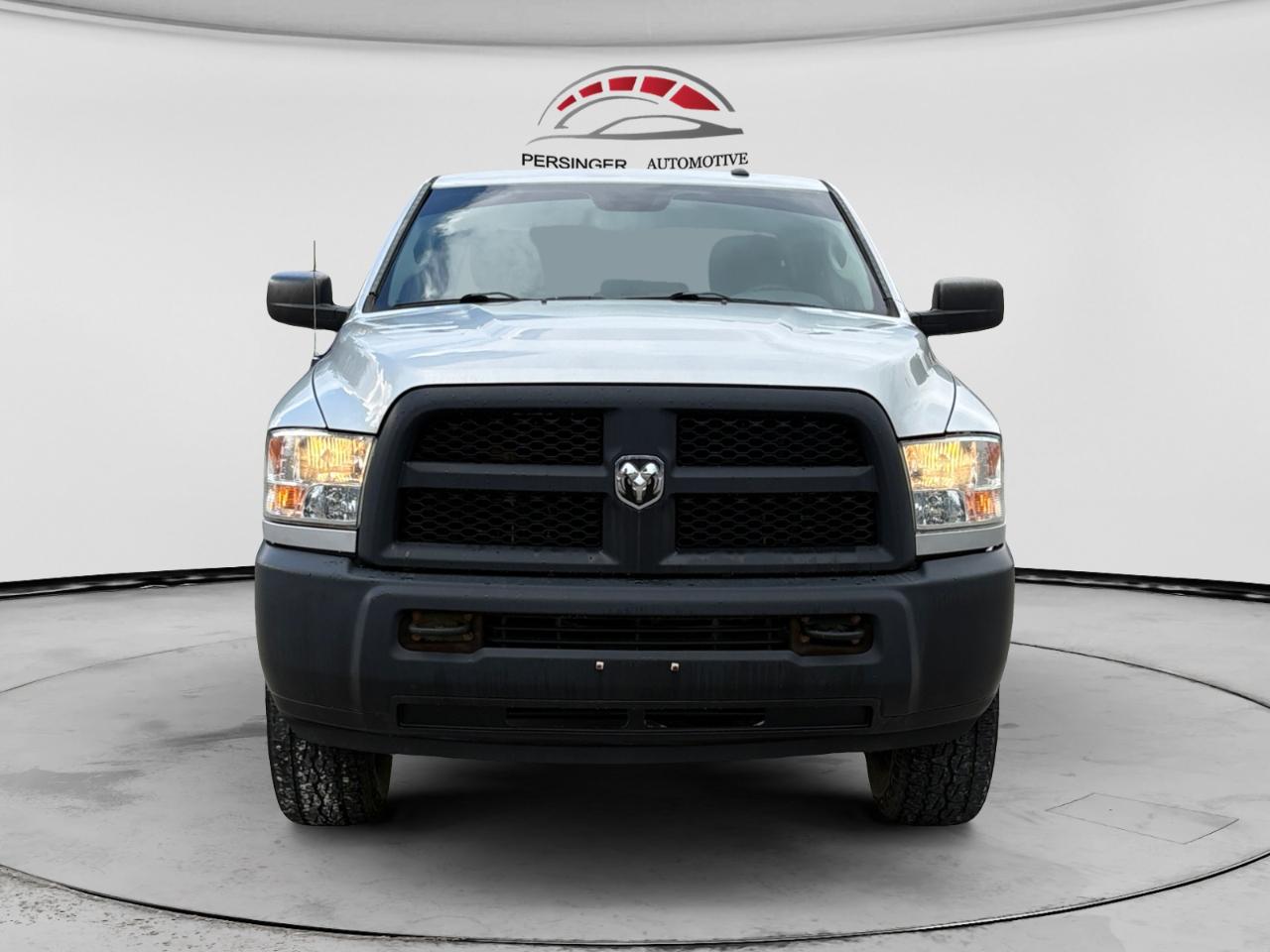 RAM 2500 Tradesman 4x4 Crew Cab 8' Box 2017