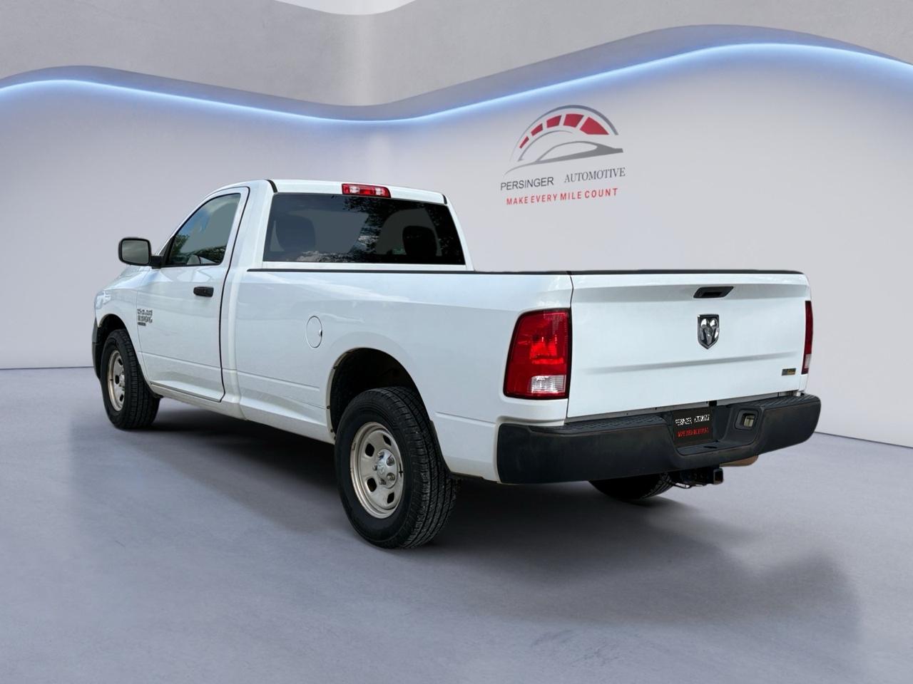 RAM 1500 Classic Tradesman 4x2 Reg Cab 8' Box 2019