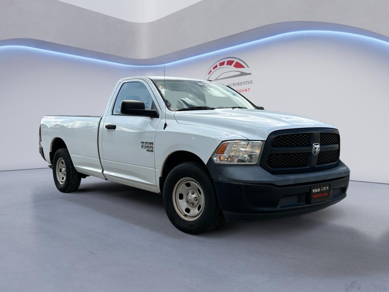 RAM 1500 Classic Tradesman 4x2 Reg Cab 8' Box 2019