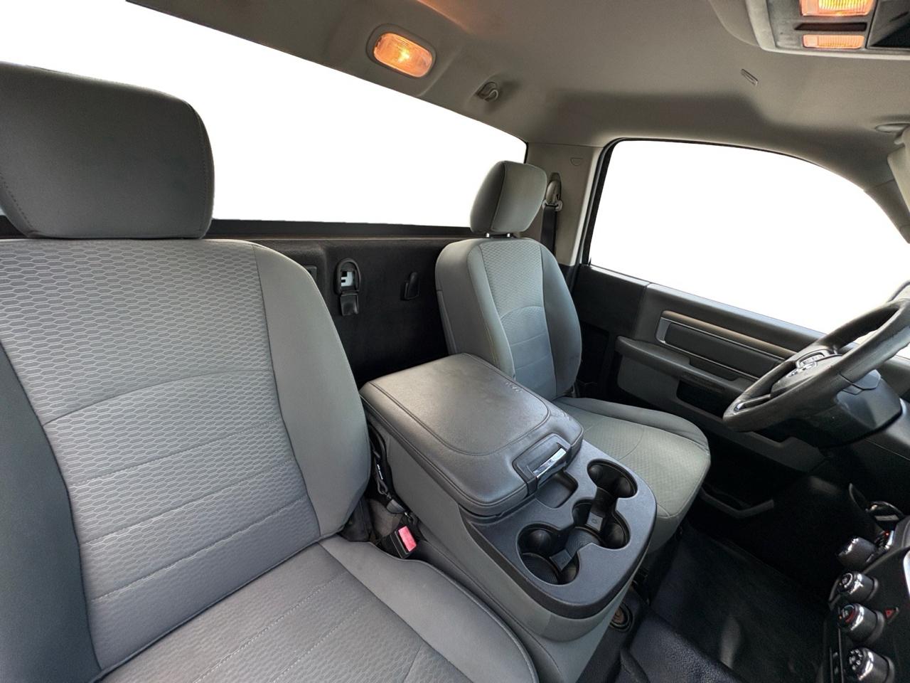 RAM 1500 Classic Tradesman 4x2 Reg Cab 8' Box 2019