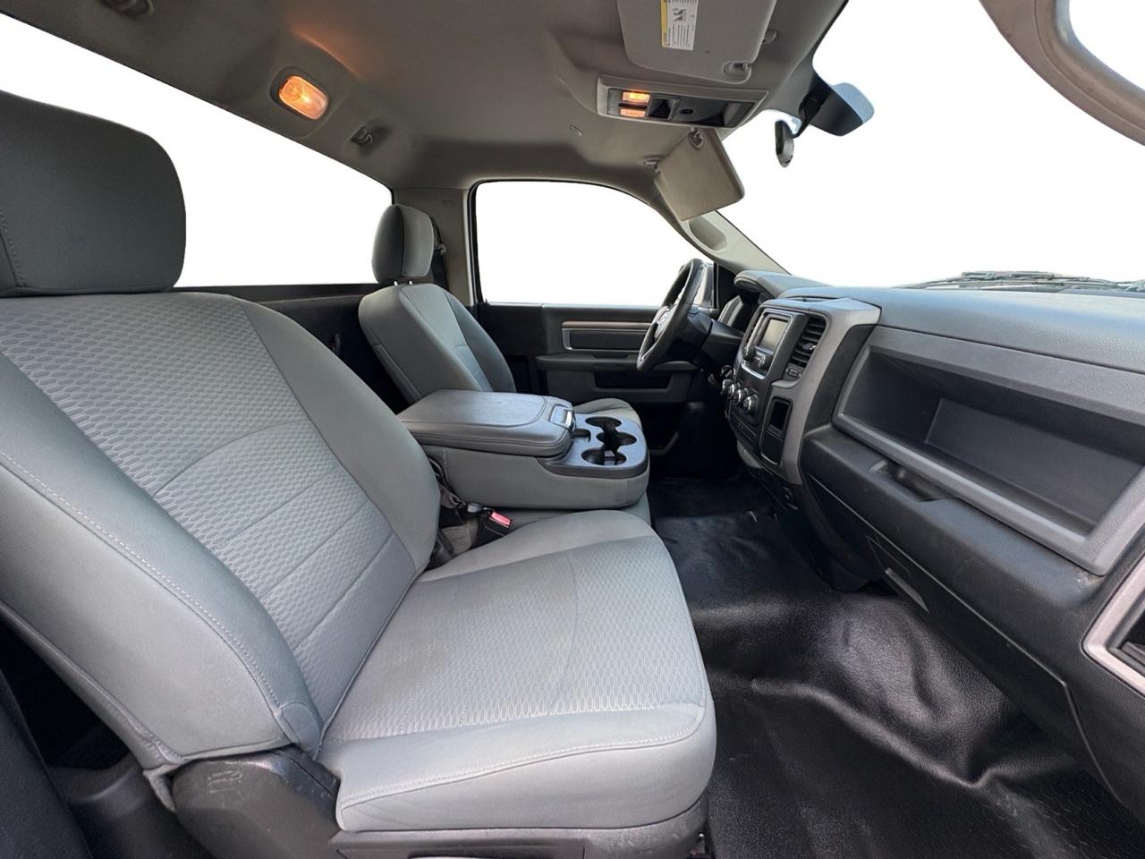 RAM 1500 Classic Tradesman 4x2 Reg Cab 8' Box 2019