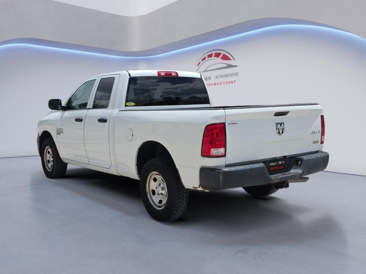 RAM 1500 Classic Tradesman 4x4 Quad Cab 6'4" Box 2019