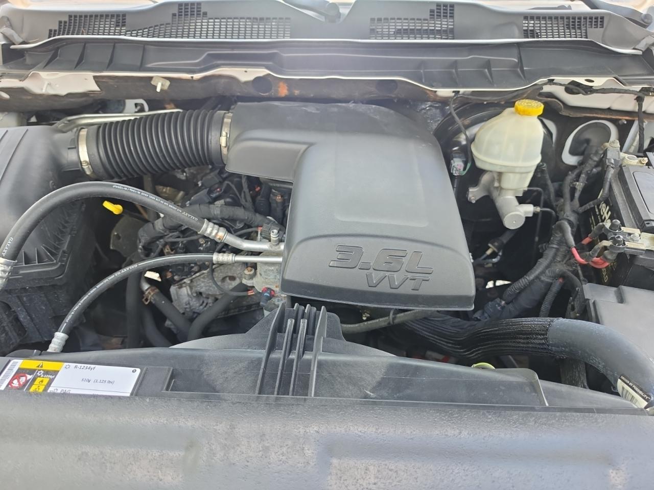 RAM 1500 Classic Tradesman 4x4 Quad Cab 6'4" Box 2019