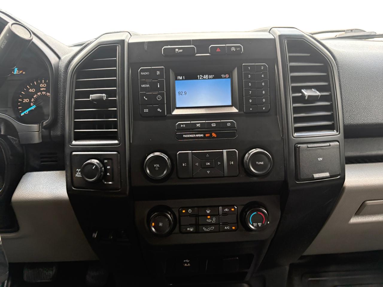 Ford F-150 XL 4WD SuperCrew 5.5' Box 2020