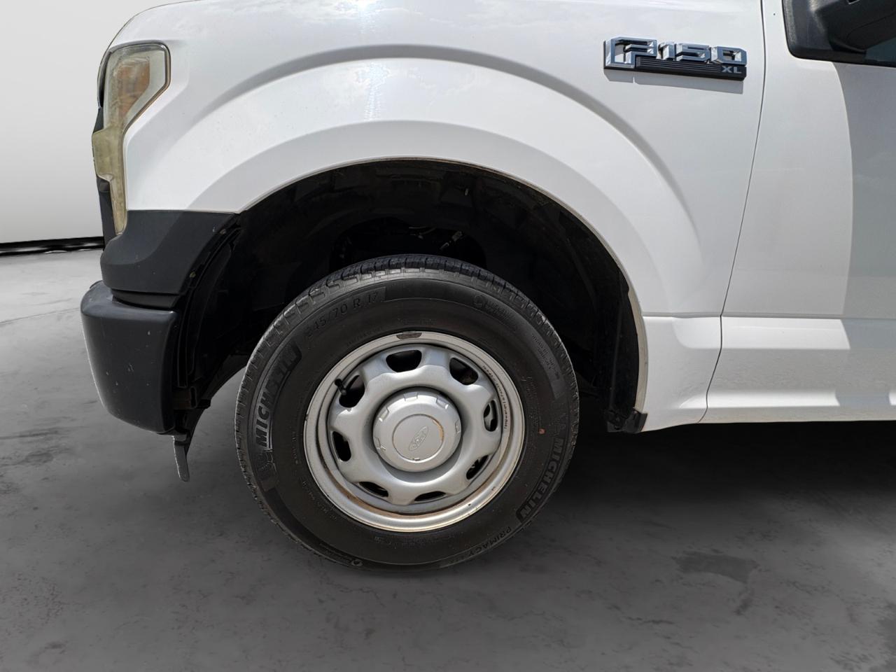 Ford F-150 XL 2WD SuperCab 6.5' Box 2017
