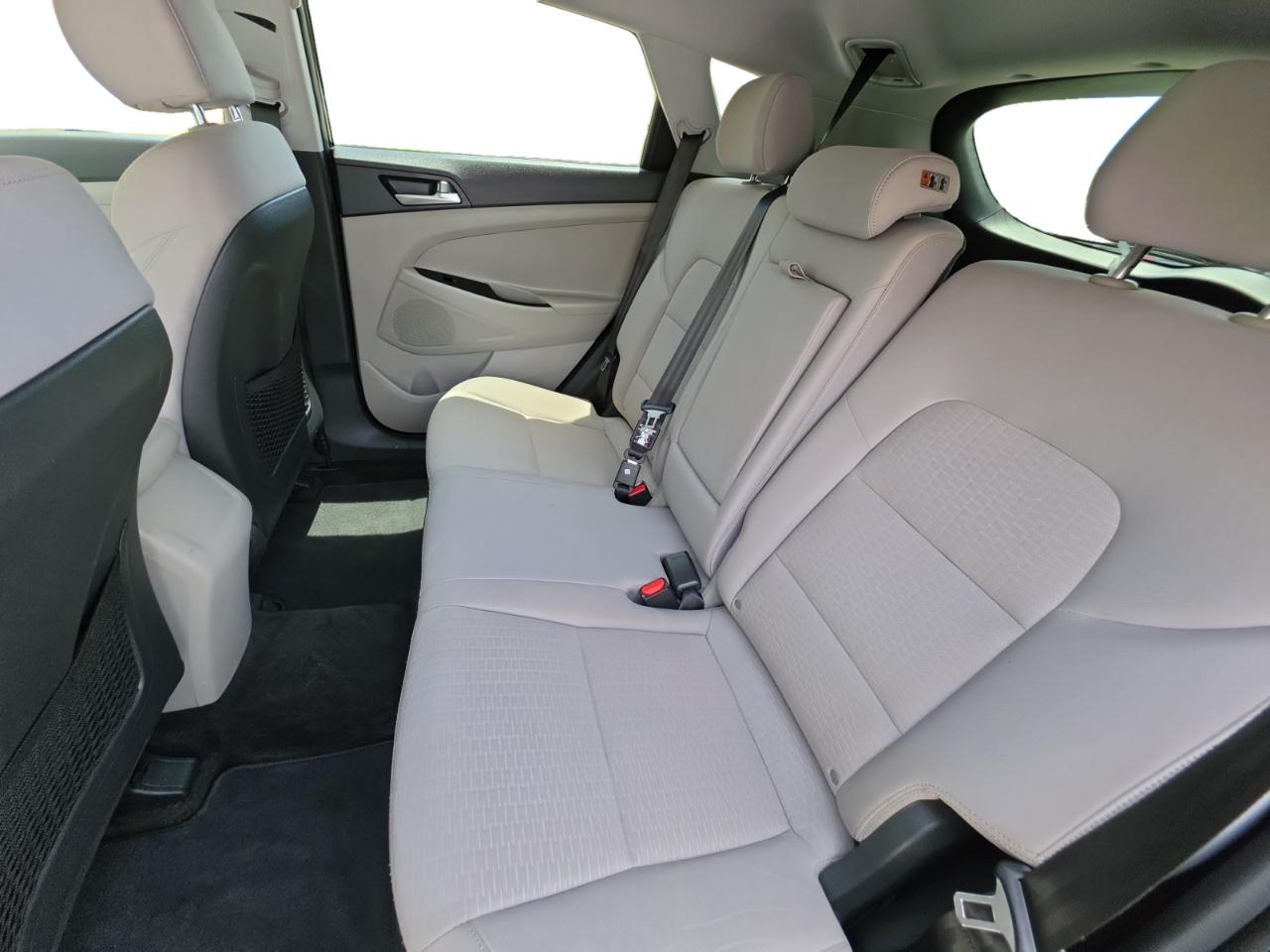 Hyundai Tucson SE 2021