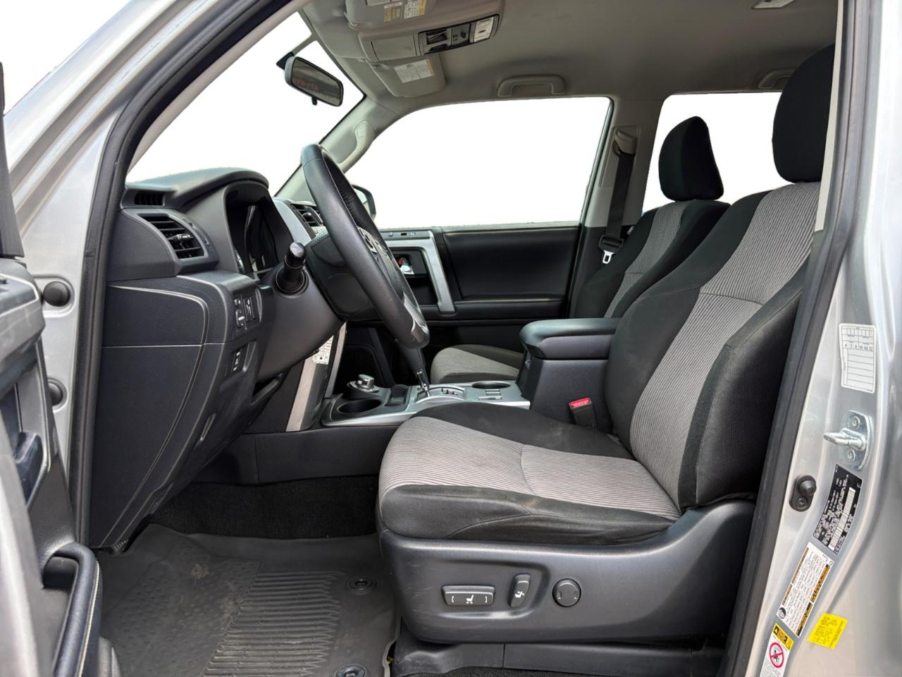 Toyota 4Runner SR5 4WD (Natl) 2019