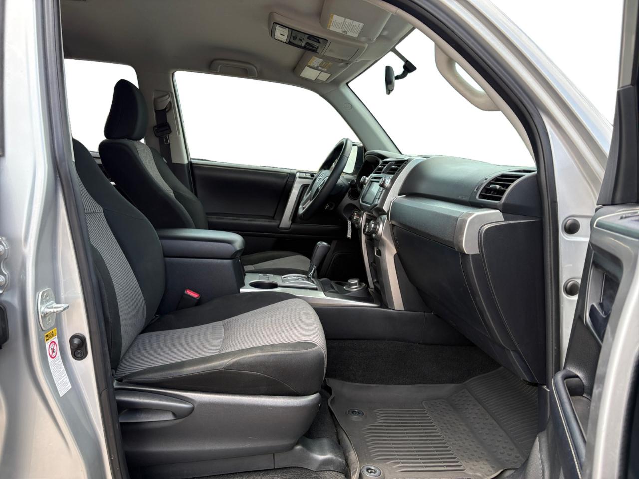 Toyota 4Runner SR5 4WD (Natl) 2019