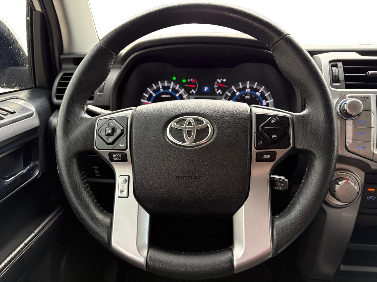 Toyota 4Runner SR5 4WD (Natl) 2019