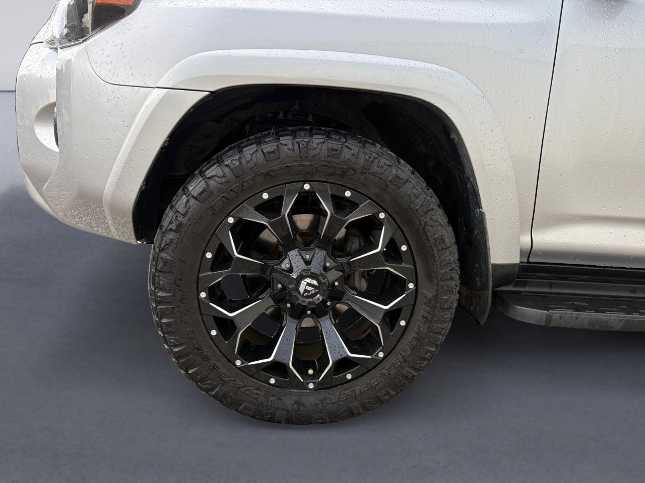 Toyota 4Runner SR5 4WD (Natl) 2019