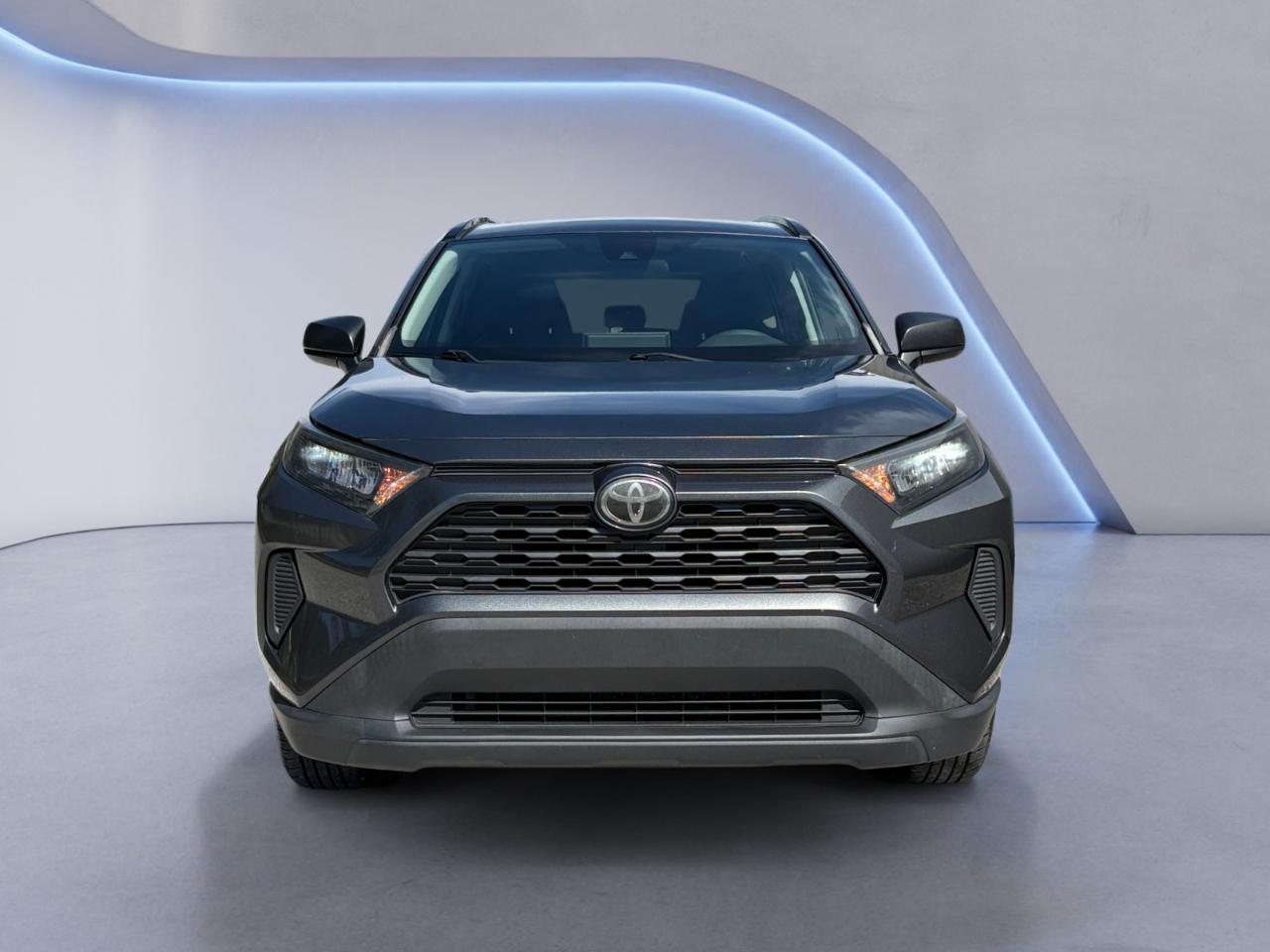 Toyota RAV4 LE FWD (Natl) 2020