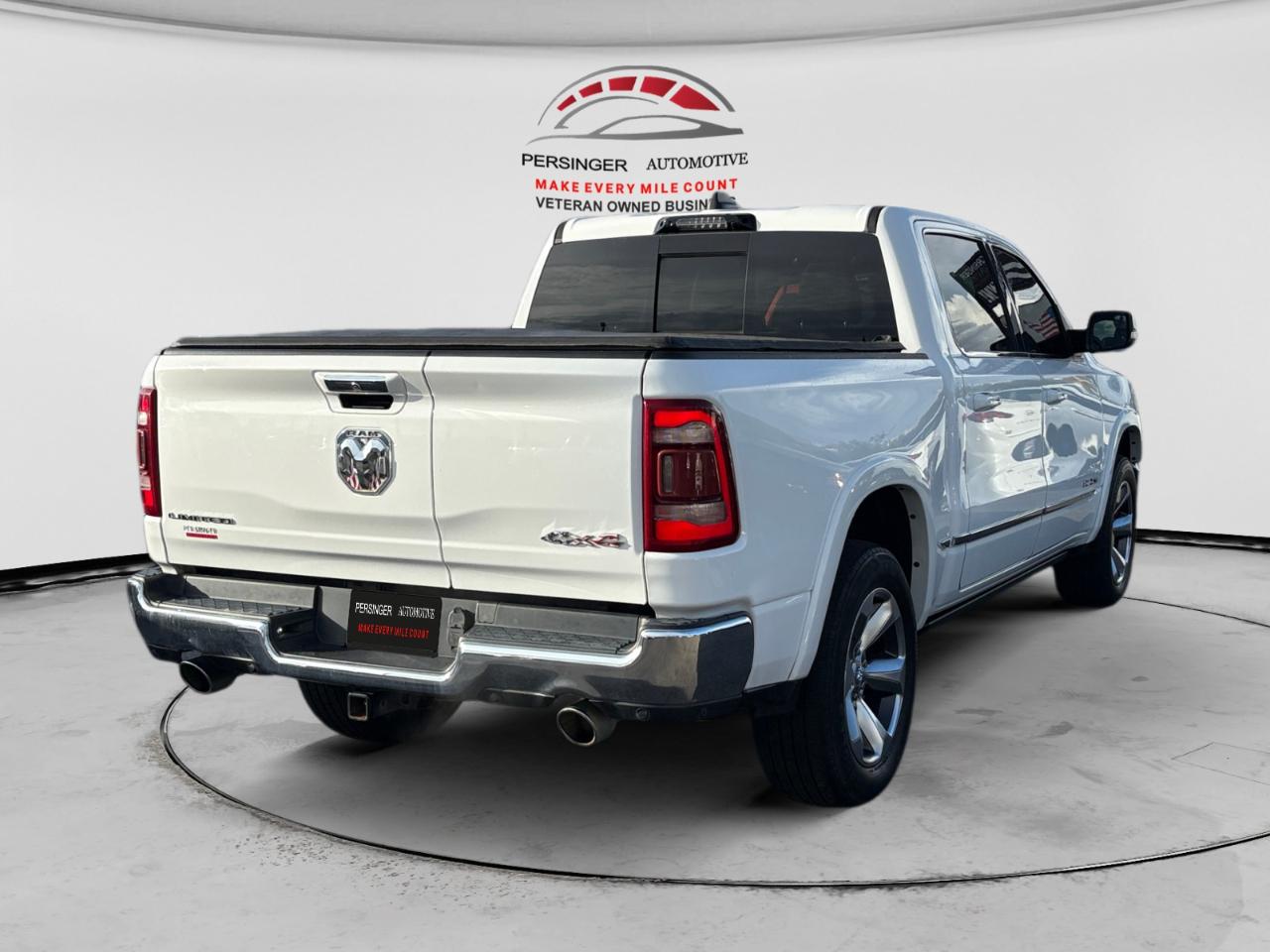 RAM 1500 Limited 4x4 Crew Cab 5'7" Box 2022
