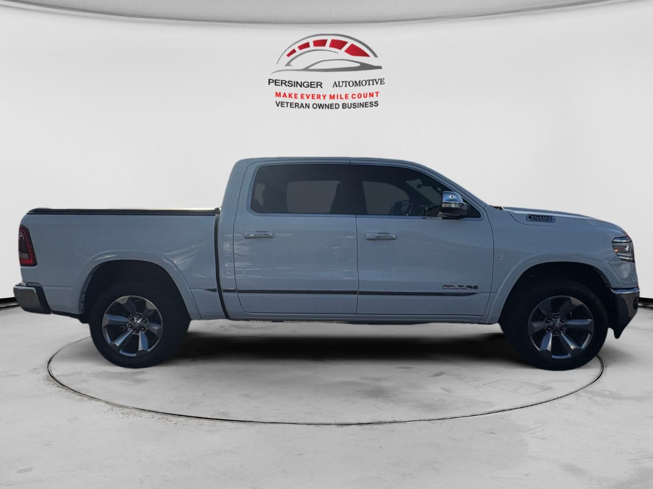 RAM 1500 Limited 4x4 Crew Cab 5'7" Box 2022