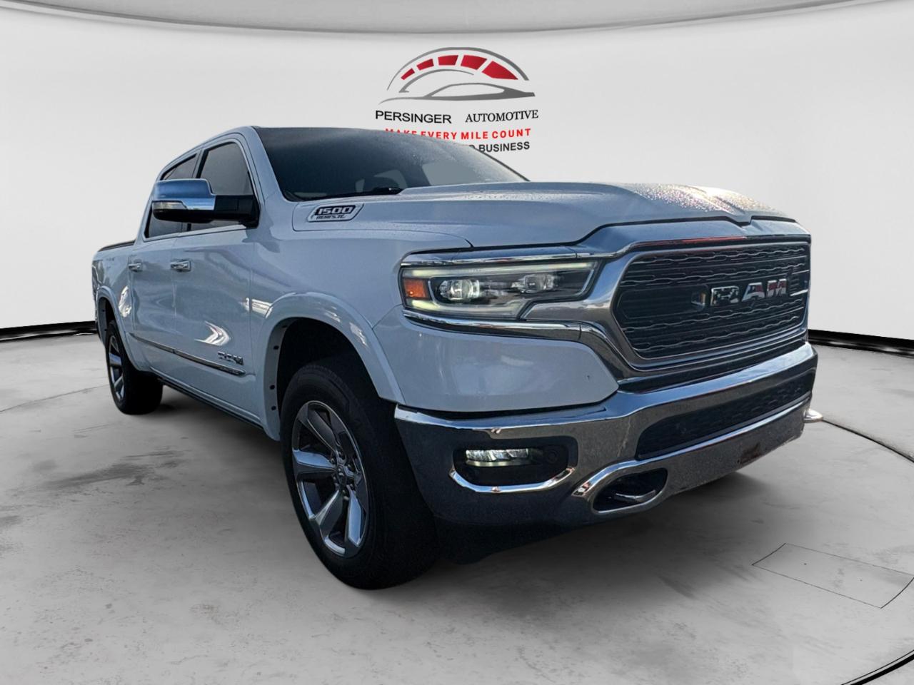 RAM 1500 Limited 4x4 Crew Cab 5'7" Box 2022