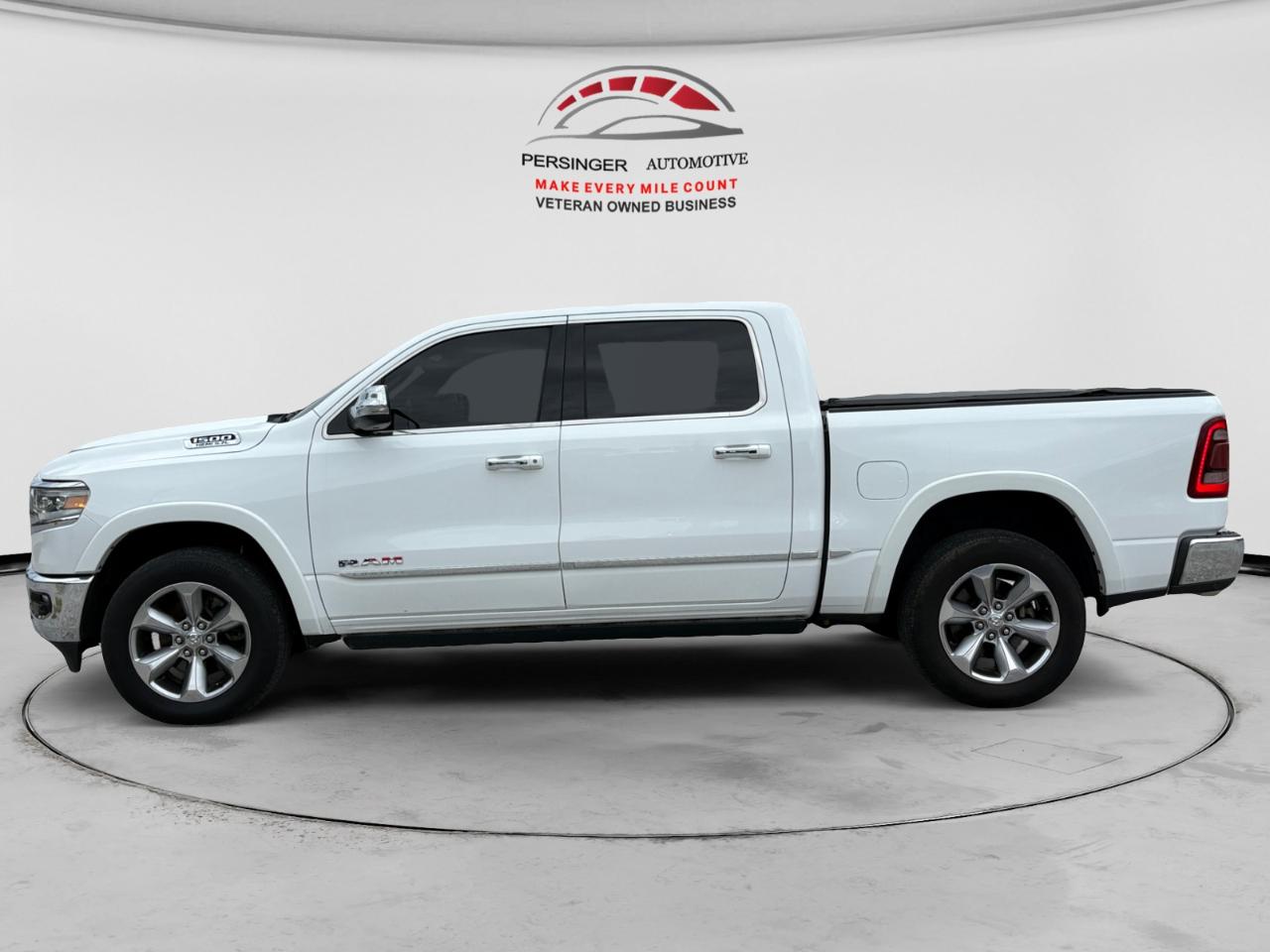 RAM 1500 Limited 4x4 Crew Cab 5'7" Box 2022