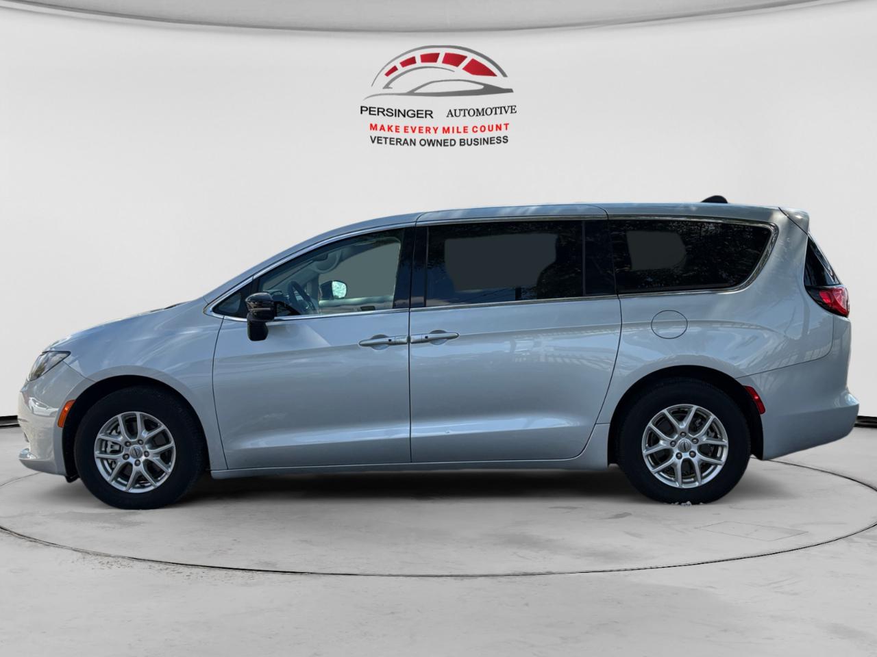 Chrysler Voyager LX FWD 2024