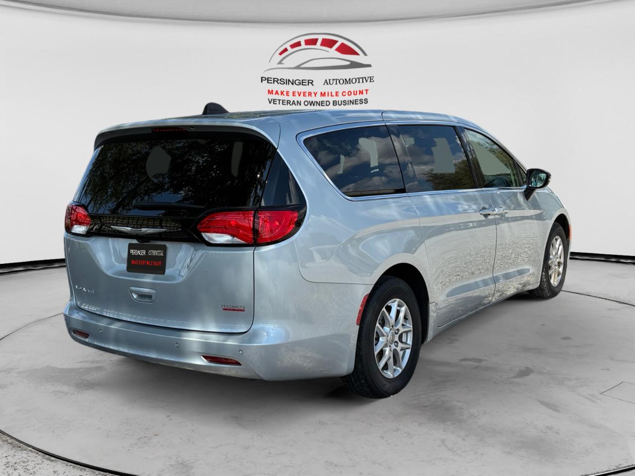 Chrysler Voyager LX FWD 2024