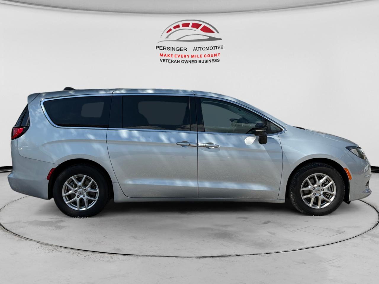 Chrysler Voyager LX FWD 2024