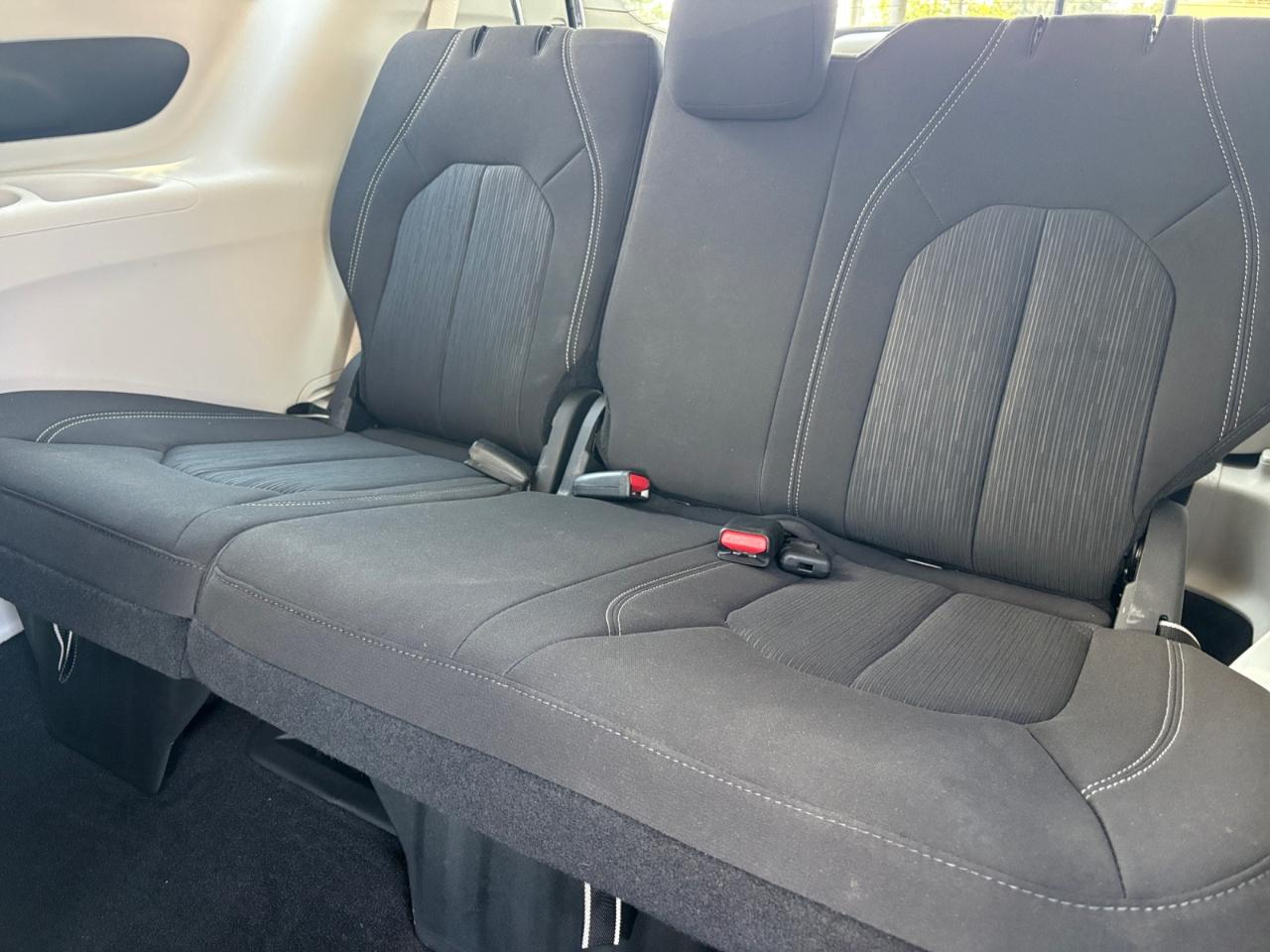 Chrysler Voyager LX FWD 2024