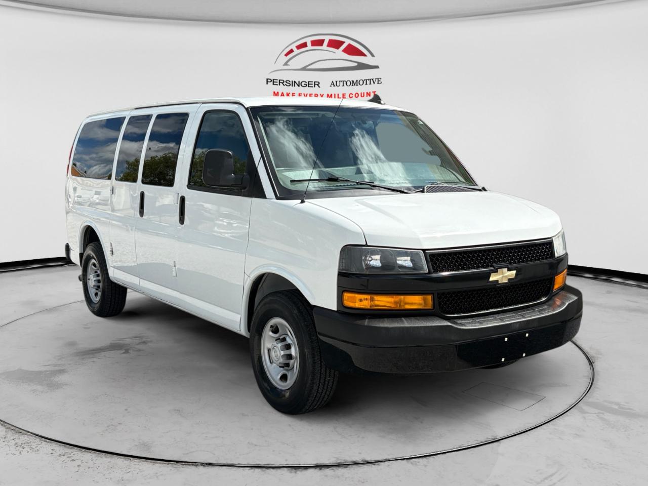 Chevrolet Express Passenger RWD 2500 135" LS 2019