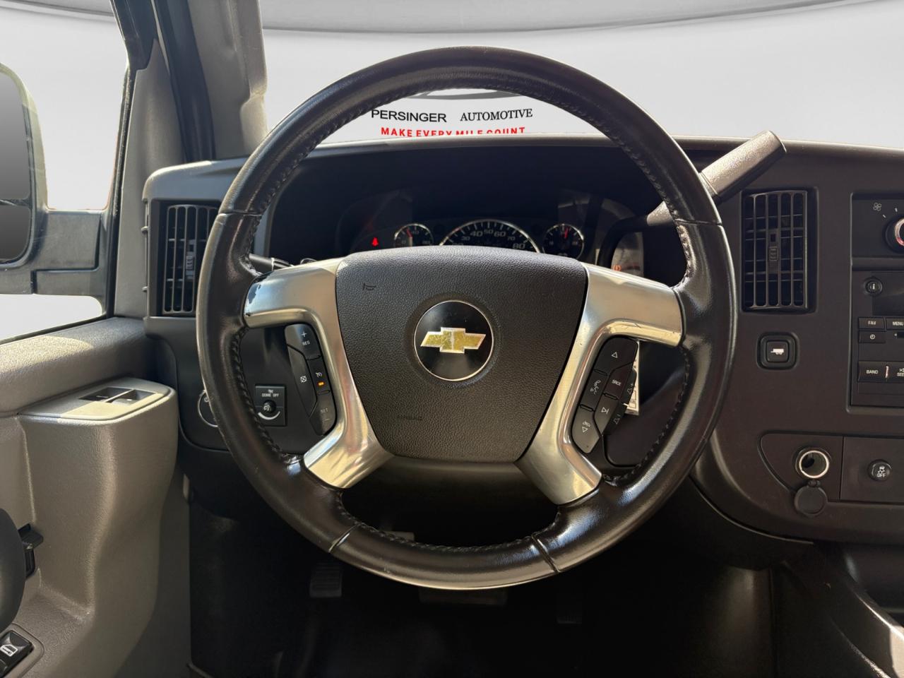 Chevrolet Express Passenger RWD 2500 135" LS 2019