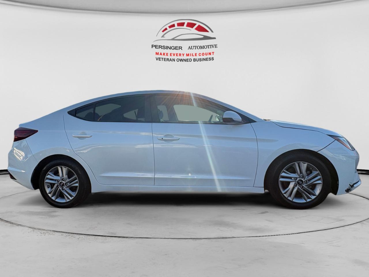 Hyundai Elantra SEL 2020